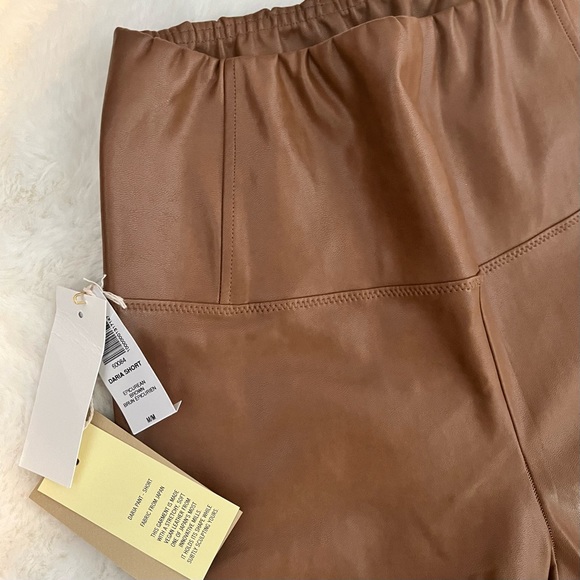NWT Wilfred Free by Aritzia Brown Daria Short Vegan Leather Leggings - size M - Picture 3 of 7